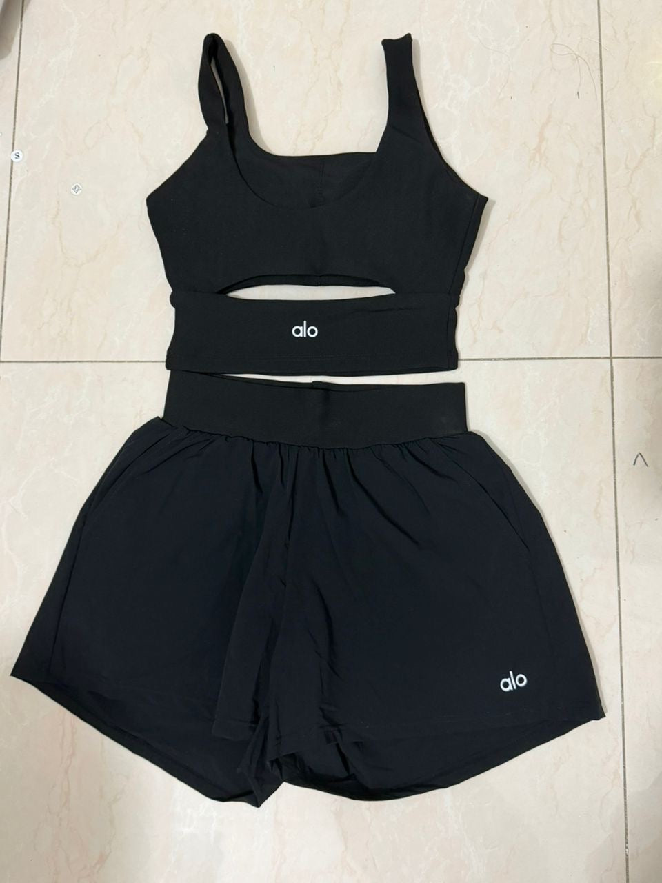 Sport chic alo