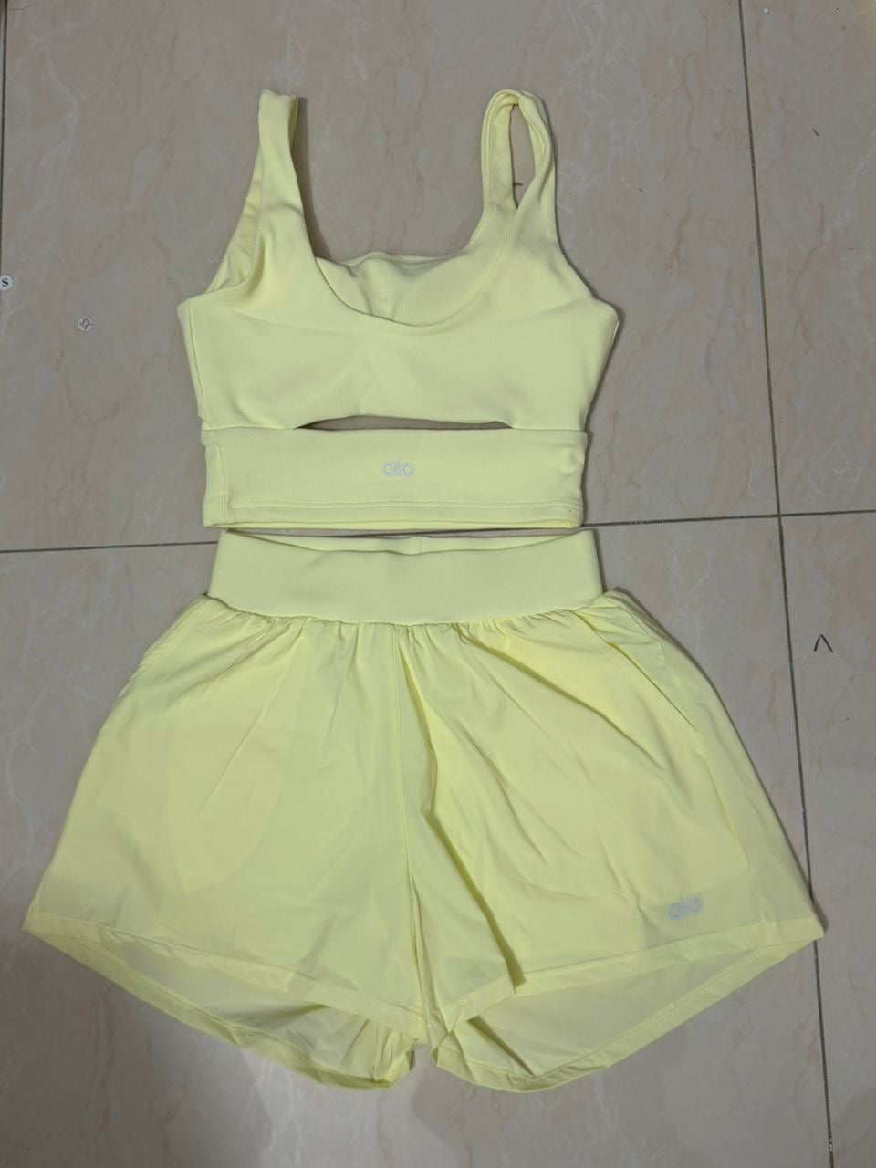 Sport chic alo